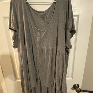 Torrid grey short sleeve top